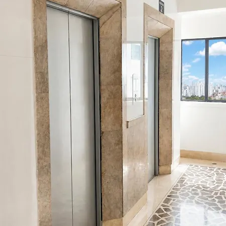 En El Laguito, Apartamento