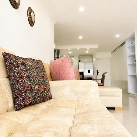 En El Laguito, Apartamento *