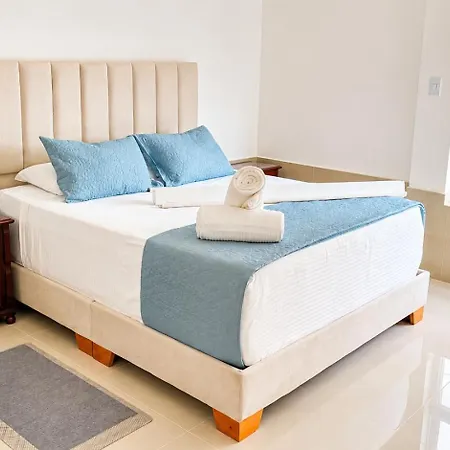 Apartamento En El Laguito, *