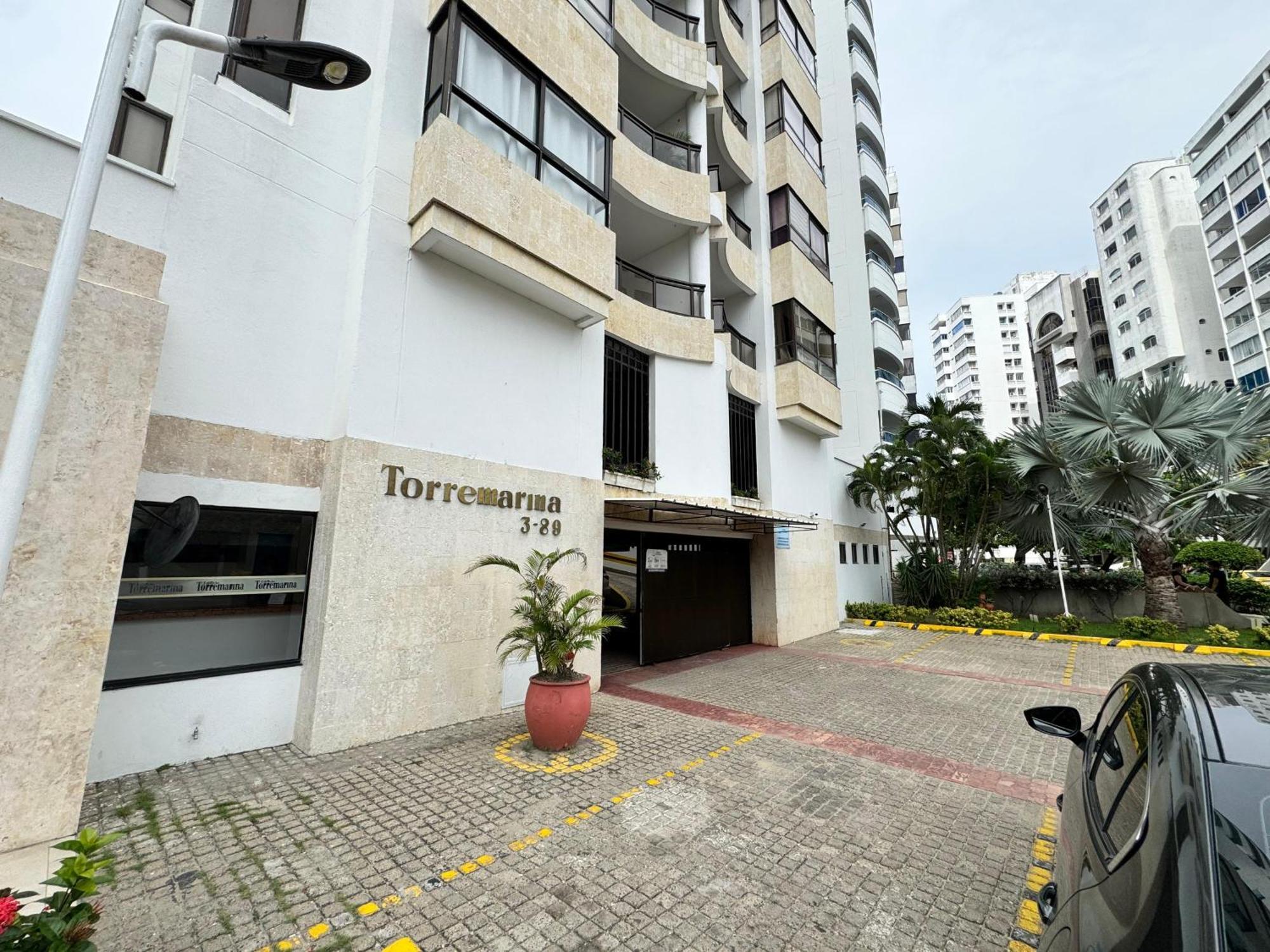 En El Laguito, Apartamento