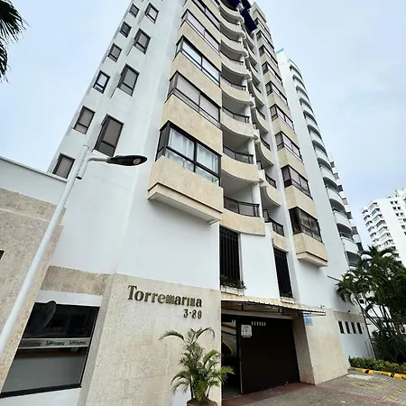Apartment En El Laguito, *