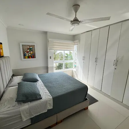 Apartment En El Laguito, *