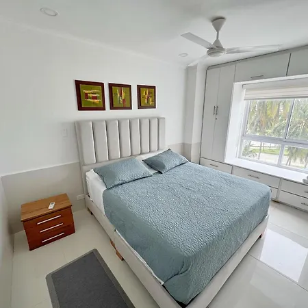Apartment En El Laguito,