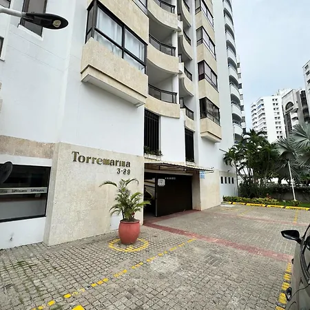 En El Laguito, Apartment